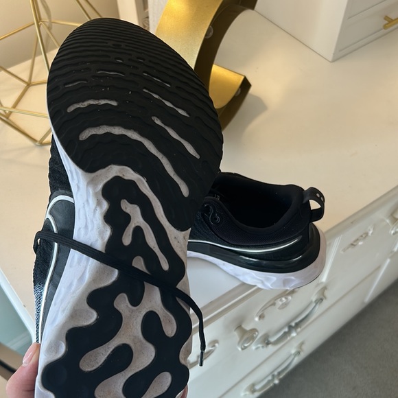 Nike react infinity flynit running shoe - Picture 3 of 3